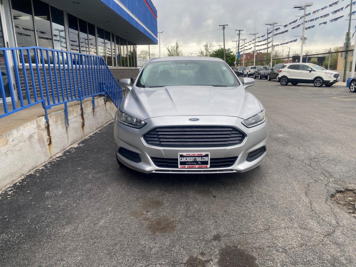 2013 SIVLER Ford Fusion SE (3FA6P0H79DR) with an 2.5L L4 DOHC 16V engine, located at 7600 S Western Ave., Chicago, IL, 60620, (773) 918-3980, 0.000000, 0.000000 - Photo#1